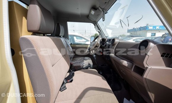 Buy Import Toyota Land Cruiser Beige Car in Import - Dubai in Akmecet Buy Import Toyota Land Cruiser Beige Car in Import - Dubai in Akmecet