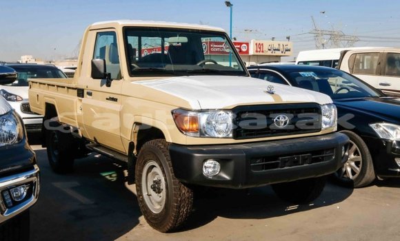 Buy Import Toyota Land Cruiser Beige Car in Import - Dubai in Akmecet Buy Import Toyota Land Cruiser Beige Car in Import - Dubai in Akmecet