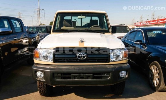 Buy Import Toyota Land Cruiser Beige Car in Import - Dubai in Akmecet Buy Import Toyota Land Cruiser Beige Car in Import - Dubai in Akmecet