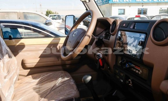 Buy Import Toyota Land Cruiser Beige Car in Import - Dubai in Akmecet Buy Import Toyota Land Cruiser Beige Car in Import - Dubai in Akmecet