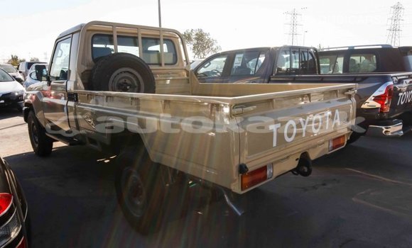 Buy Import Toyota Land Cruiser Beige Car in Import - Dubai in Akmecet Buy Import Toyota Land Cruiser Beige Car in Import - Dubai in Akmecet