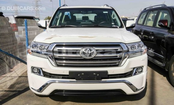 Buy Import Toyota Land Cruiser White Car in Import - Dubai in Akmecet Buy Import Toyota Land Cruiser White Car in Import - Dubai in Akmecet