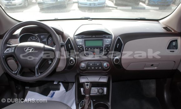 Buy Import Hyundai Tucson Beige Car in Import - Dubai in Akmecet Buy Import Hyundai Tucson Beige Car in Import - Dubai in Akmecet