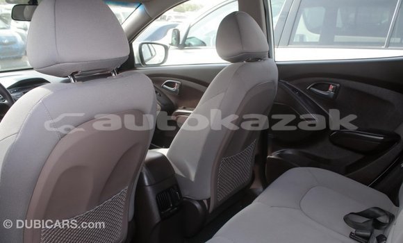Buy Import Hyundai Tucson Beige Car in Import - Dubai in Akmecet Buy Import Hyundai Tucson Beige Car in Import - Dubai in Akmecet