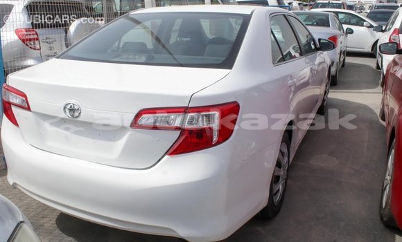 Buy Import Toyota Camry White Car in Import - Dubai in Akmecet Buy Import Toyota Camry White Car in Import - Dubai in Akmecet