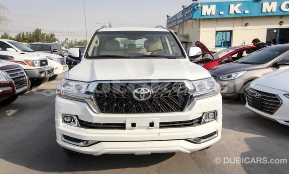 Buy Import Toyota Land Cruiser White Car in Import - Dubai in Akmecet Buy Import Toyota Land Cruiser White Car in Import - Dubai in Akmecet