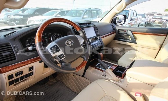 Buy Import Toyota Land Cruiser White Car in Import - Dubai in Akmecet Buy Import Toyota Land Cruiser White Car in Import - Dubai in Akmecet