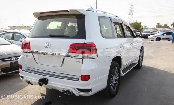 Buy Import Toyota Land Cruiser White Car in Import - Dubai in Akmecet Buy Import Toyota Land Cruiser White Car in Import - Dubai in Akmecet
