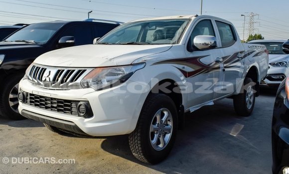 Buy Import Mitsubishi L200 White Car in Import - Dubai in Akmecet Buy Import Mitsubishi L200 White Car in Import - Dubai in Akmecet