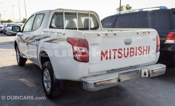 Buy Import Mitsubishi L200 White Car in Import - Dubai in Akmecet Buy Import Mitsubishi L200 White Car in Import - Dubai in Akmecet