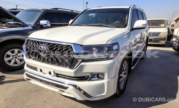 Buy Import Toyota Land Cruiser White Car in Import - Dubai in Akmecet Buy Import Toyota Land Cruiser White Car in Import - Dubai in Akmecet