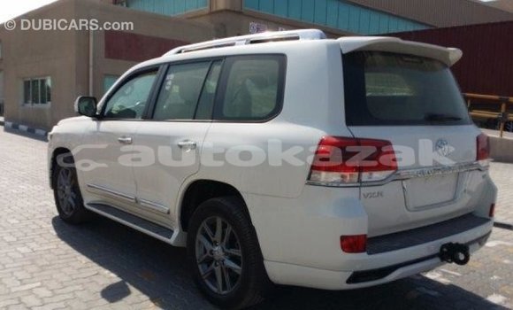Buy Import Toyota Land Cruiser White Car in Import - Dubai in Akmecet Buy Import Toyota Land Cruiser White Car in Import - Dubai in Akmecet