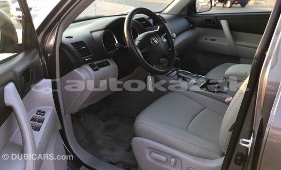 Buy Import Toyota Highlander Other Car in Import - Dubai in Akmecet Buy Import Toyota Highlander Other Car in Import - Dubai in Akmecet