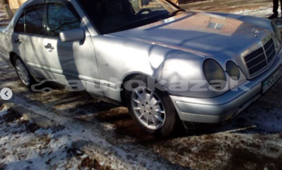 Buy Used Mercedes-Benz E-klasse Silver Car in Balkas in Karagandi