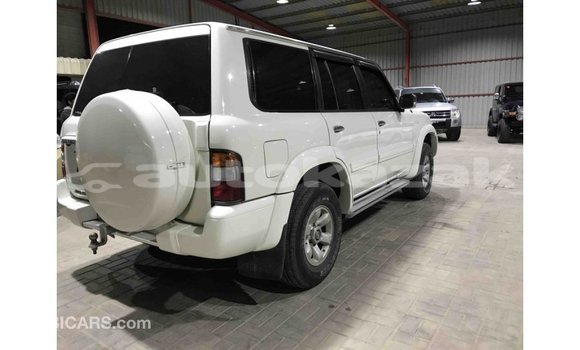 Buy Import Nissan Patrol White Car in Import - Dubai in Akmecet Buy Import Nissan Patrol White Car in Import - Dubai in Akmecet
