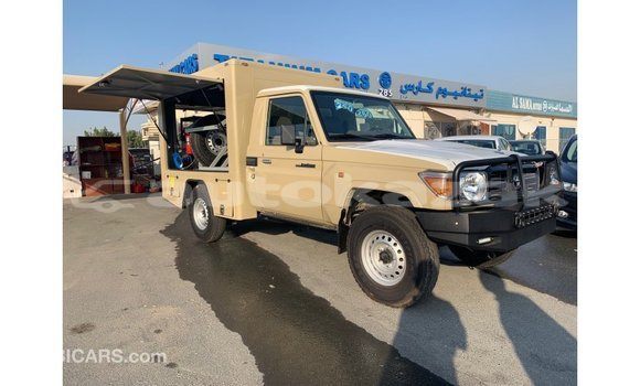 Buy Import Toyota Land Cruiser Beige Car in Import - Dubai in Akmecet Buy Import Toyota Land Cruiser Beige Car in Import - Dubai in Akmecet