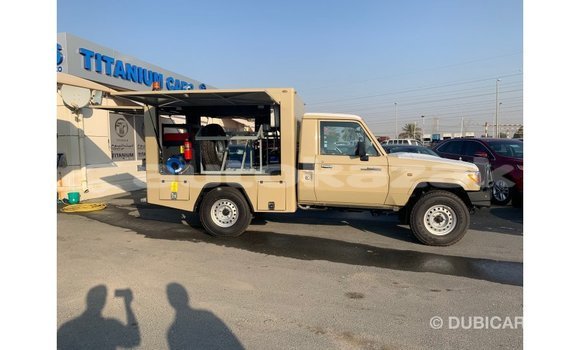 Buy Import Toyota Land Cruiser Beige Car in Import - Dubai in Akmecet Buy Import Toyota Land Cruiser Beige Car in Import - Dubai in Akmecet