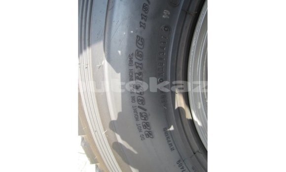 Buy Import Toyota Land Cruiser White Car in Import - Dubai in Akmecet Buy Import Toyota Land Cruiser White Car in Import - Dubai in Akmecet