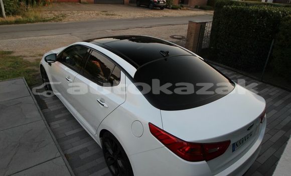 Buy Used Kia Optima White Car in Almaty in Almati Buy Used Kia Optima White Car in Almaty in Almati