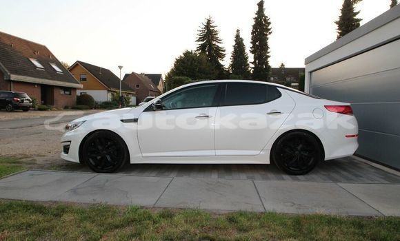 Buy Used Kia Optima White Car in Almaty in Almati Buy Used Kia Optima White Car in Almaty in Almati