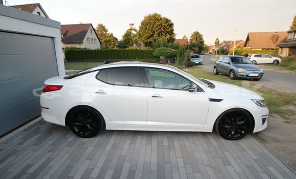 Buy Used Kia Optima White Car in Almaty in Almati Buy Used Kia Optima White Car in Almaty in Almati