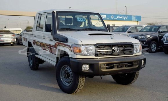 Buy Import Toyota Land Cruiser White Car in Import - Dubai in Akmecet Buy Import Toyota Land Cruiser White Car in Import - Dubai in Akmecet