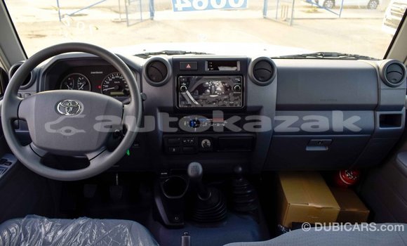 Buy Import Toyota Land Cruiser White Car in Import - Dubai in Akmecet Buy Import Toyota Land Cruiser White Car in Import - Dubai in Akmecet