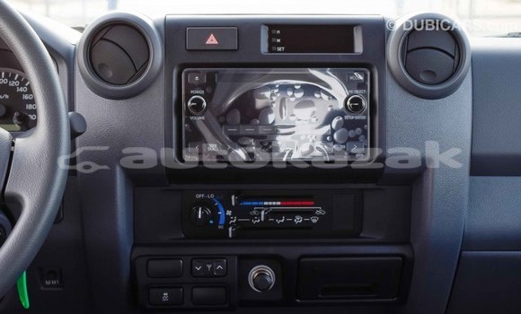 Buy Import Toyota Land Cruiser White Car in Import - Dubai in Akmecet Buy Import Toyota Land Cruiser White Car in Import - Dubai in Akmecet