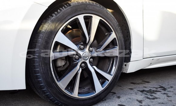 Buy Import Nissan Maxima White Car in Import - Dubai in Akmecet Buy Import Nissan Maxima White Car in Import - Dubai in Akmecet