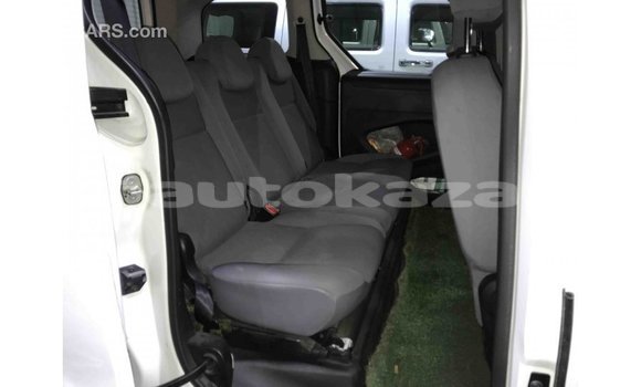 Buy Import Peugeot Partner White Car in Import - Dubai in Akmecet