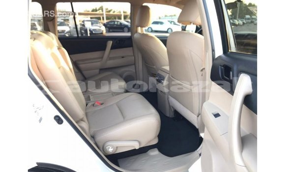 Buy Import Toyota Highlander White Car in Import - Dubai in Akmecet Buy Import Toyota Highlander White Car in Import - Dubai in Akmecet