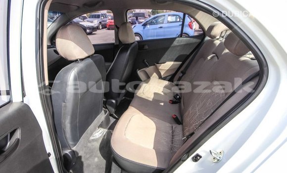 Buy Import Hyundai i10 White Car in Import - Dubai in Akmecet Buy Import Hyundai i10 White Car in Import - Dubai in Akmecet
