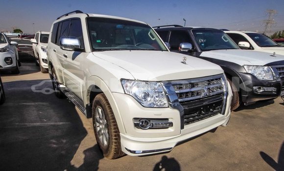 Buy Import Mitsubishi Pajero White Car in Import - Dubai in Akmecet Buy Import Mitsubishi Pajero White Car in Import - Dubai in Akmecet