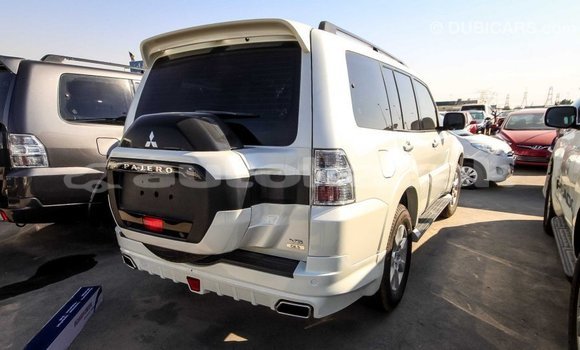 Buy Import Mitsubishi Pajero White Car in Import - Dubai in Akmecet Buy Import Mitsubishi Pajero White Car in Import - Dubai in Akmecet