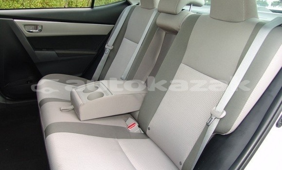 Buy Used Toyota Corolla Silver Car in Almati in Almati Buy Used Toyota Corolla Silver Car in Almati in Almati