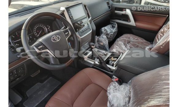 Buy Import Toyota Land Cruiser White Car in Import - Dubai in Akmecet Buy Import Toyota Land Cruiser White Car in Import - Dubai in Akmecet