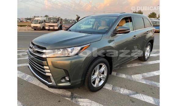 Buy Import Toyota Highlander Green Car in Import - Dubai in Akmecet Buy Import Toyota Highlander Green Car in Import - Dubai in Akmecet