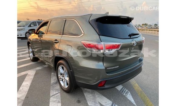 Buy Import Toyota Highlander Green Car in Import - Dubai in Akmecet Buy Import Toyota Highlander Green Car in Import - Dubai in Akmecet