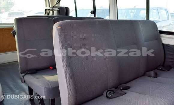 Buy Import Toyota Hiace White Car in Import - Dubai in Akmecet Buy Import Toyota Hiace White Car in Import - Dubai in Akmecet