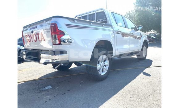 Buy Import Toyota Hilux White Car in Import - Dubai in Akmecet Buy Import Toyota Hilux White Car in Import - Dubai in Akmecet