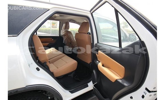 Buy Import Toyota Fortuner White Car in Import - Dubai in Akmecet Buy Import Toyota Fortuner White Car in Import - Dubai in Akmecet