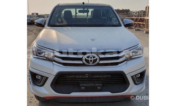 Buy Import Toyota Hilux White Car in Import - Dubai in Akmecet Buy Import Toyota Hilux White Car in Import - Dubai in Akmecet