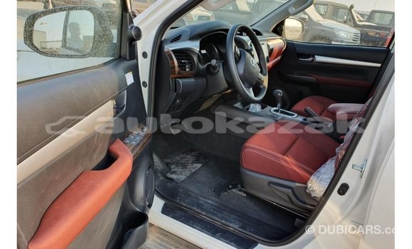 Buy Import Toyota Hilux White Car in Import - Dubai in Akmecet Buy Import Toyota Hilux White Car in Import - Dubai in Akmecet