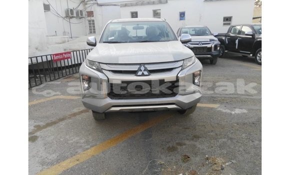 Buy Import Mitsubishi L200 Other Car in Import - Dubai in Akmecet Buy Import Mitsubishi L200 Other Car in Import - Dubai in Akmecet