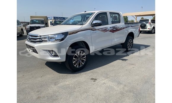 Buy Import Toyota Hilux White Car in Import - Dubai in Akmecet Buy Import Toyota Hilux White Car in Import - Dubai in Akmecet