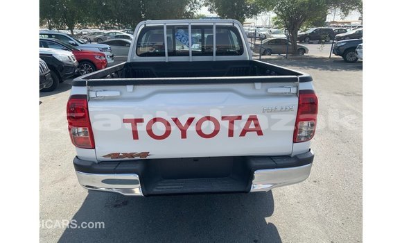 Buy Import Toyota Hilux White Car in Import - Dubai in Akmecet Buy Import Toyota Hilux White Car in Import - Dubai in Akmecet