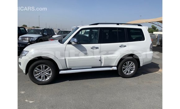 Buy Import Mitsubishi Pajero White Car in Import - Dubai in Akmecet Buy Import Mitsubishi Pajero White Car in Import - Dubai in Akmecet