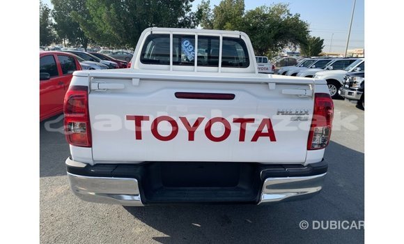 Buy Import Toyota Hilux White Car in Import - Dubai in Akmecet Buy Import Toyota Hilux White Car in Import - Dubai in Akmecet