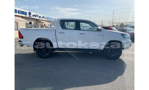 Buy Import Toyota Hilux White Car in Import - Dubai in Akmecet Buy Import Toyota Hilux White Car in Import - Dubai in Akmecet