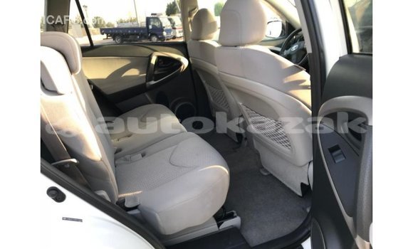 Buy Import Toyota 4Runner White Car in Import - Dubai in Akmecet Buy Import Toyota 4Runner White Car in Import - Dubai in Akmecet
